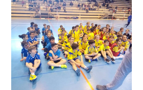 Nos petits bleues au tournoi Mini Hand de Thonon